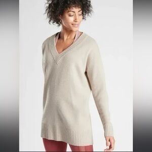 Athleta Vital Women’s Small Cashmere/Wool Trendy Cozy Oversized Sweater Oatmeal